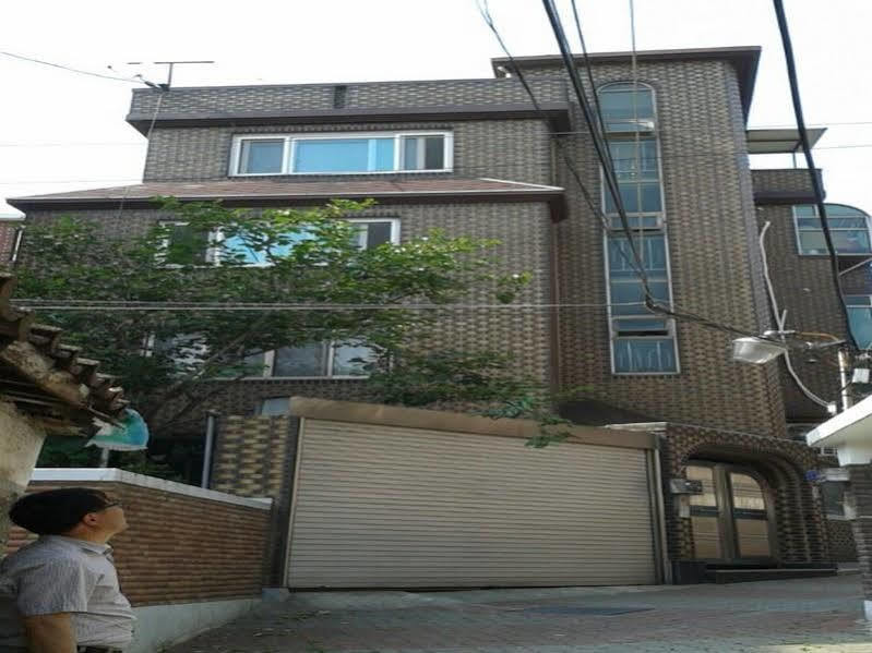 Alpha Guesthouse Сеул Екстериор снимка